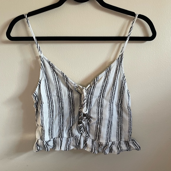 Xhilaration Black and White Rayon Crop Too Size Small - Picture 2 of 7